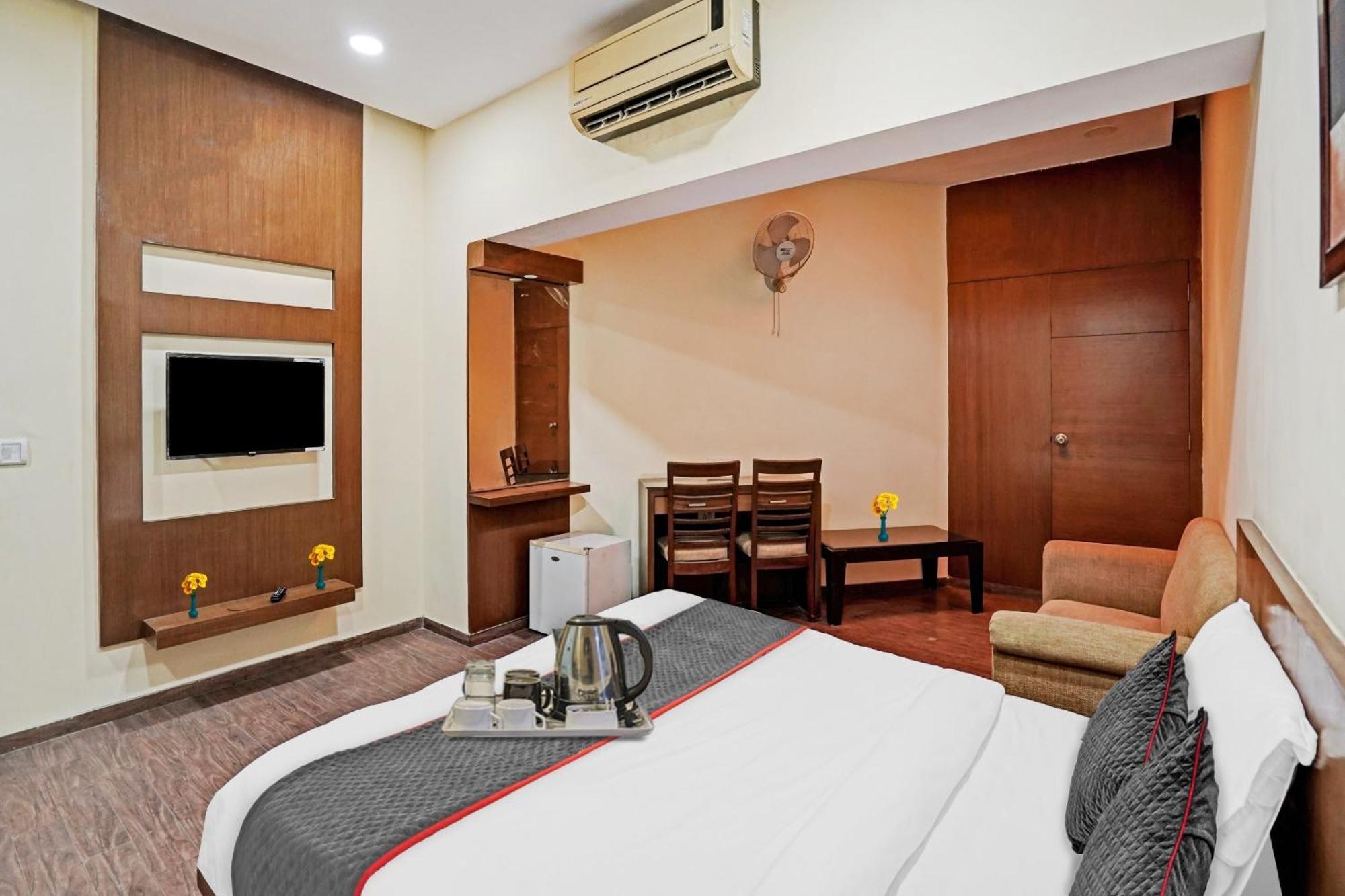 Hotel O Royal Regency Ghaziabad Exterior foto